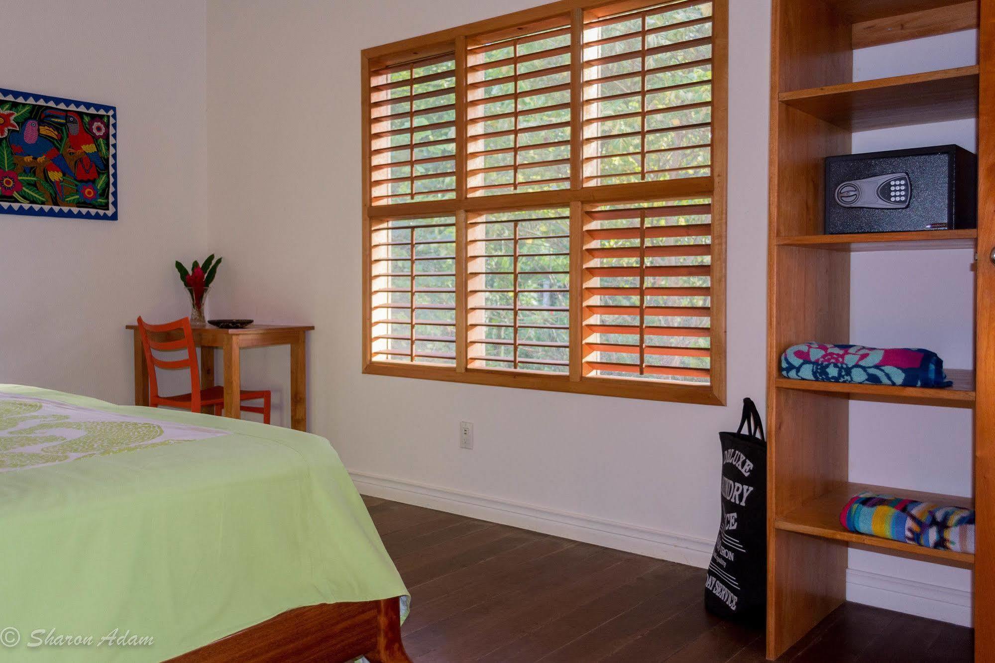 Turtle Beach House Bocas del Toro Exterior photo
